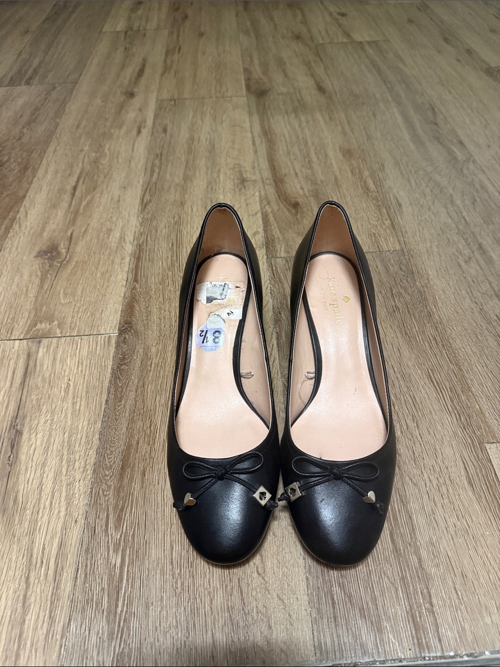 kate spade Black Leather work pumps Bow & Heart Accents
